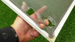 Kleben Sie das Fliegengitter auch mit Klebeband ab? Darum ist das eine schlechte Idee