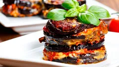 Auberginen-Parmigiana: So gelingt dir das perfekte italienische Abendessen zu Hause