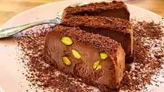 So gelingt die perfekte Semifreddo-Textur: Proportionen, Temperatur und Techniken